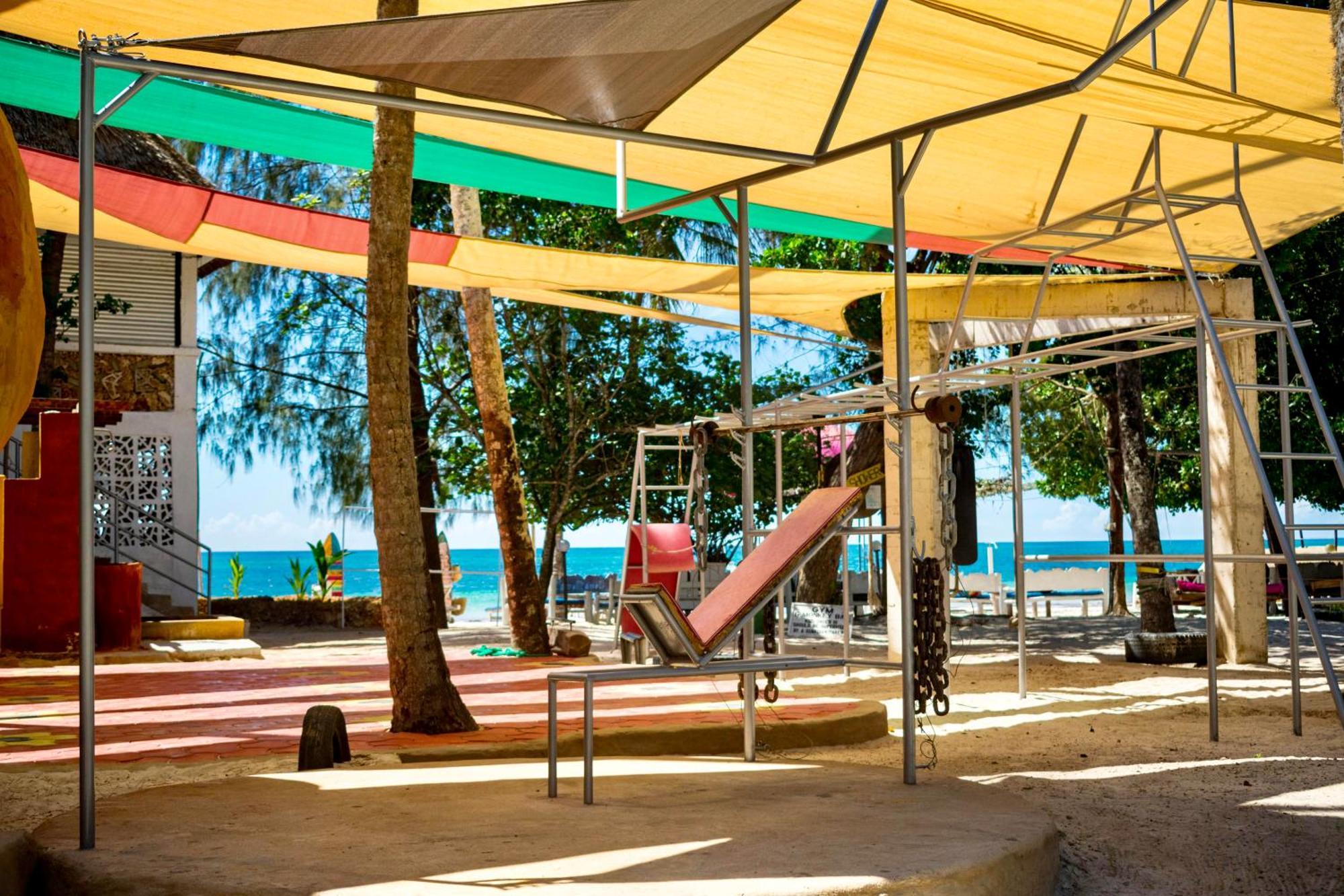 Soul Breeze Beach Resort Diani Beach Luaran gambar